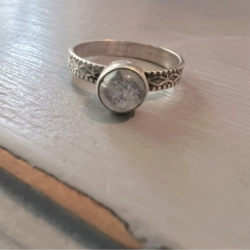 925 Sterling Silver Moonstone Ring Size 8